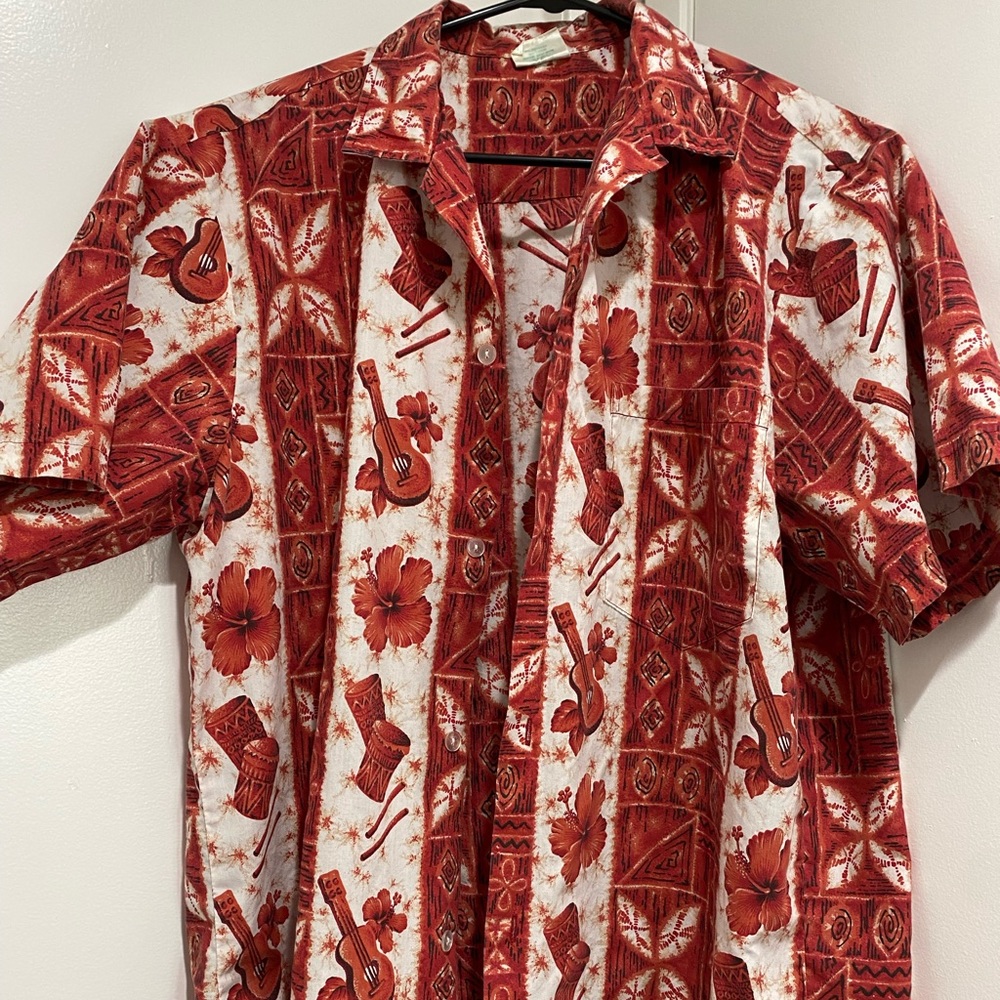 Tiki shirt size Large